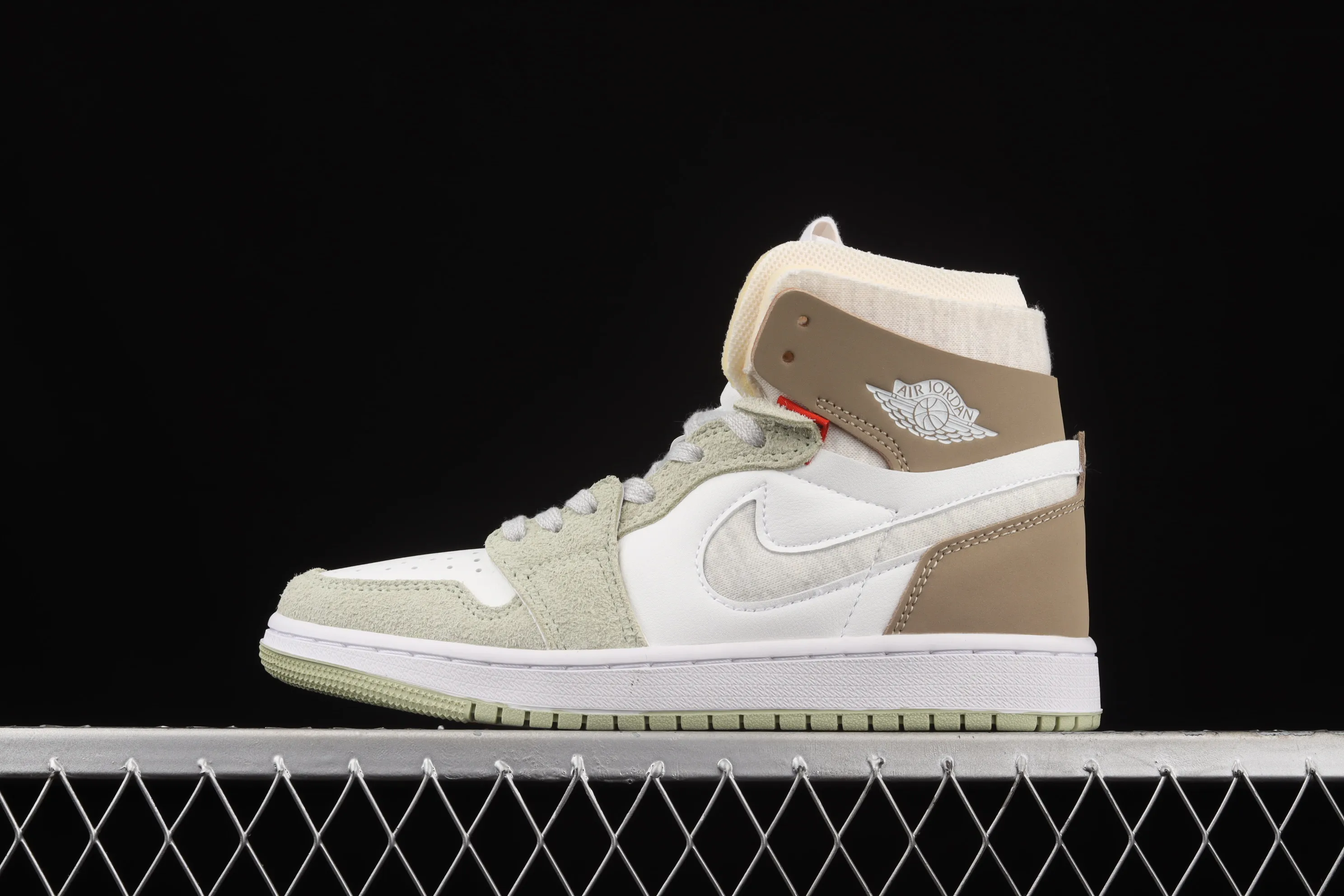 All categories Air Jordan Jordan series basketball shoes Air Jordan 1 High Air Jordan 1 Zoom Air CMFT AJ1 Joe 1 Milk Brown CT0979-102